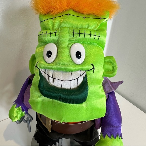 Gemmy Animated Dancing & Singing Frankenstein "Monster Mash" Song - Picture 6 of 15